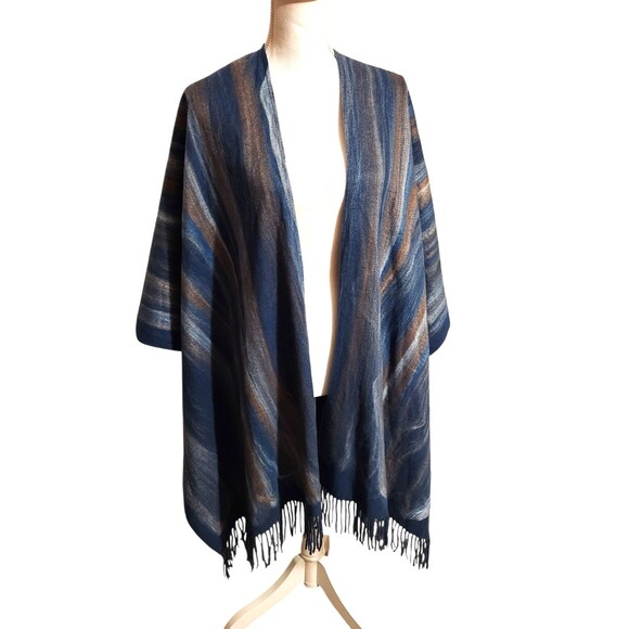 Chicos Wrap Shawl Unique Blue & Tan Color w/ Fringe One Size Fits All - Picture 1 of 8